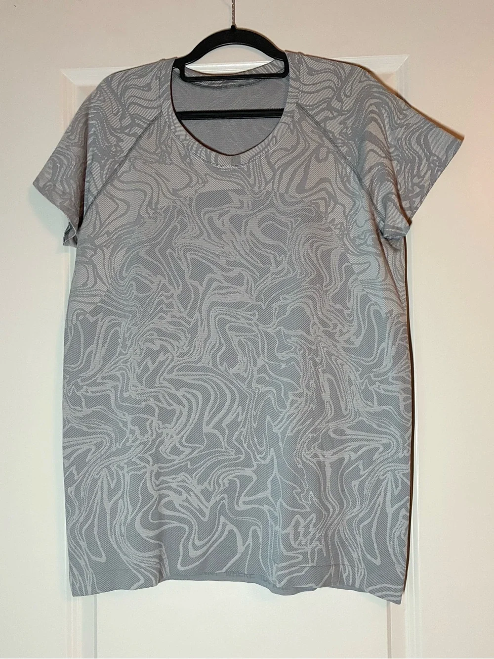 Lululemon Swiftly Tech Short-Sleeve Shirt 2.0 in Marble Mix Rhino Grey/White 14